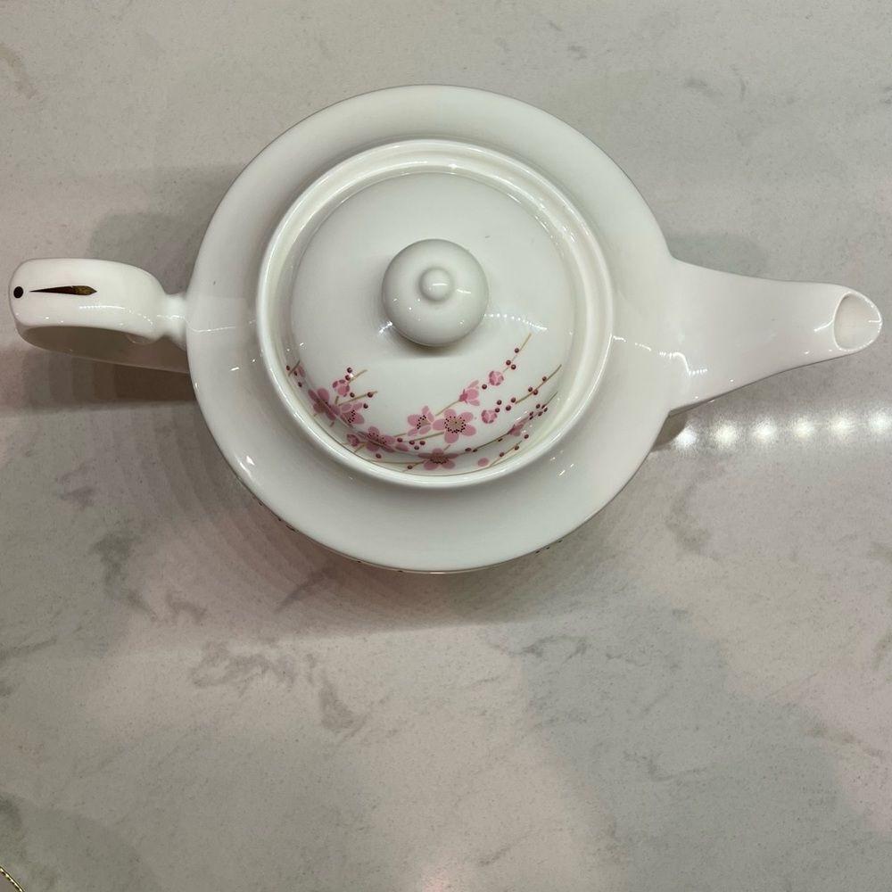 Teavana Sakura Cherry Blossom Holly Bone China 24 KT Filigree Tea Kettle 43 oz - Picture 5 of 16